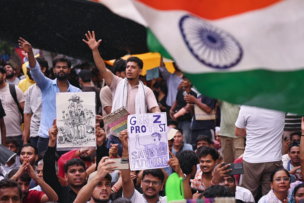 ‘Cockroach’ Protests Spread Across India as Activist Sonam Wangchuk Ends 26-Day Hunger Strike